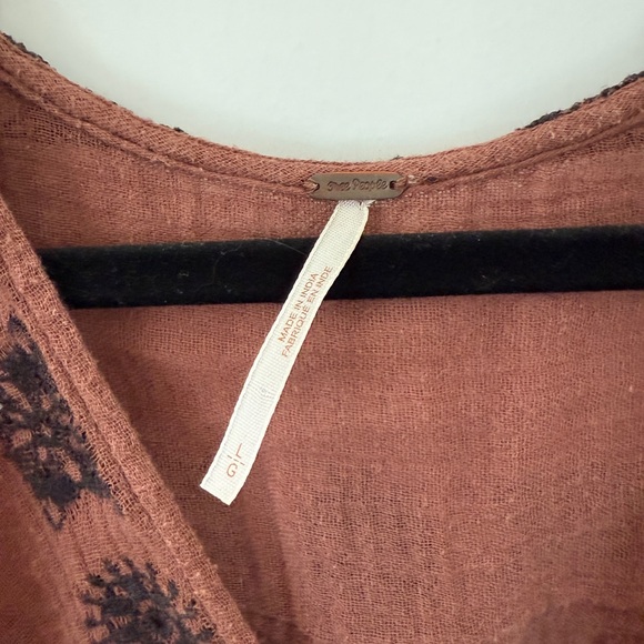 Free People Rust and Black Boho Blouse Size Large - Picture 3 of 3
